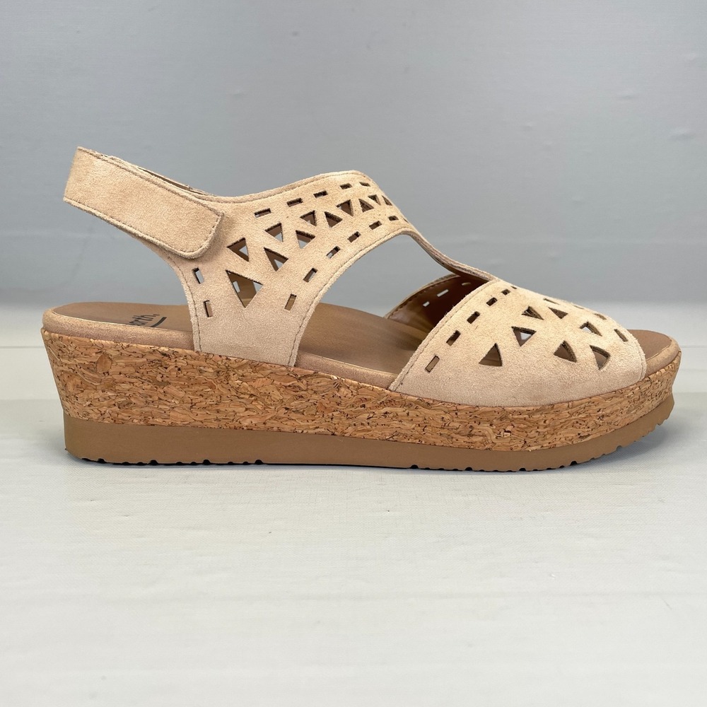 Earth Buran Rosa Slingback Wedge Sandals Womens Size 8 M Taupe Perforated Suede